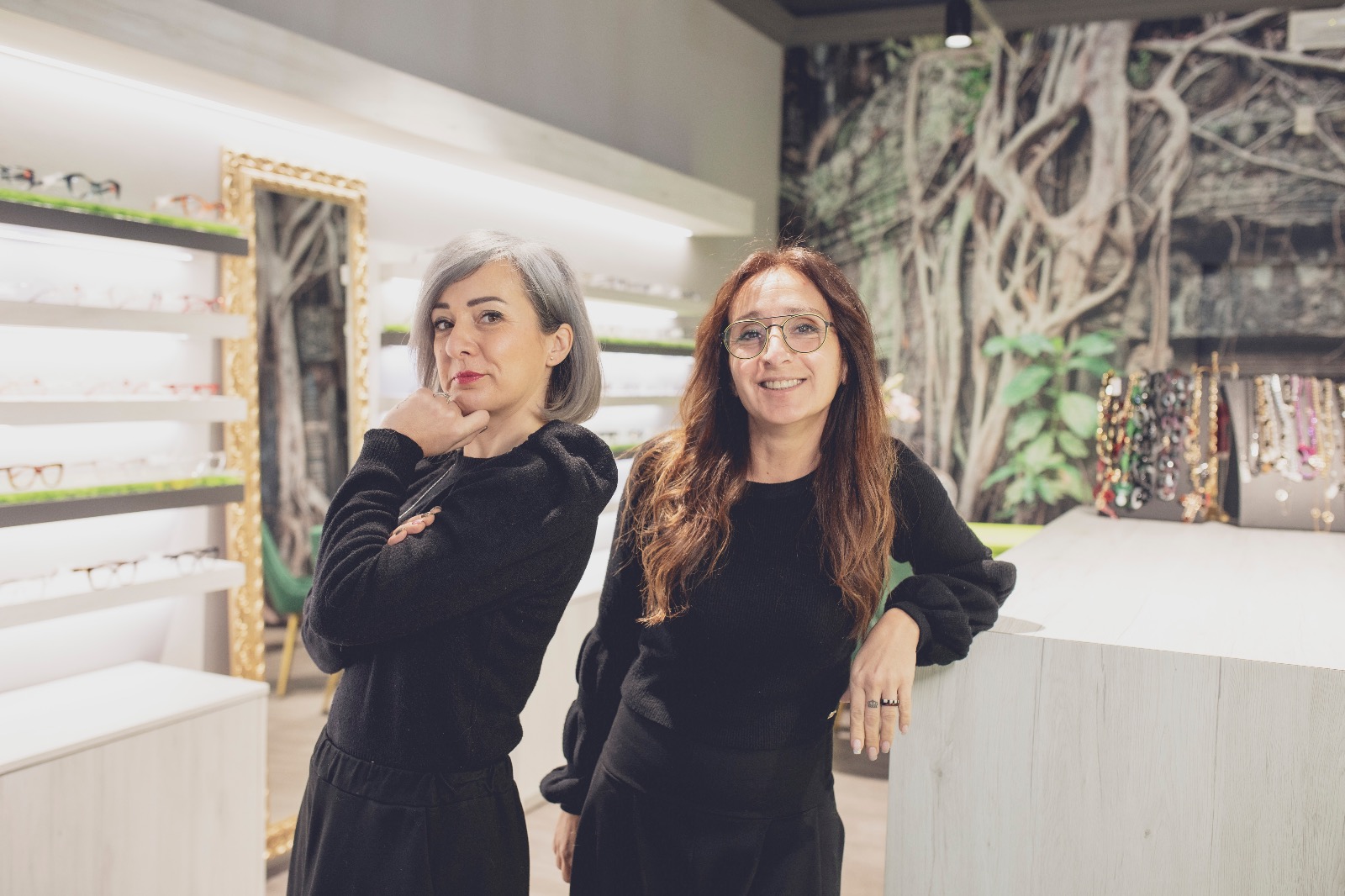 Elisa e Chiara dell'Ottica Queens di Forlì